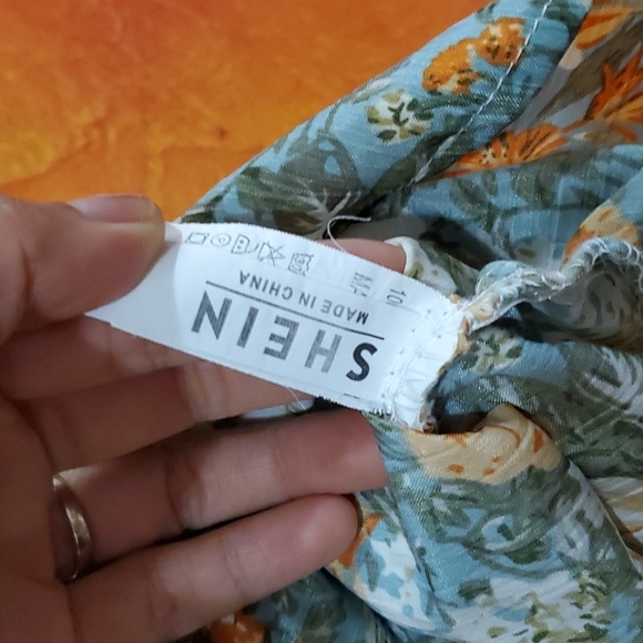 Shein Floral Ruched Dress - Picture 5 of 5